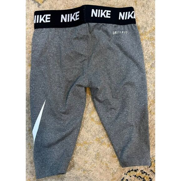 Nike Dri-Fit Gray Capri's (XS) - Picture 2 of 2